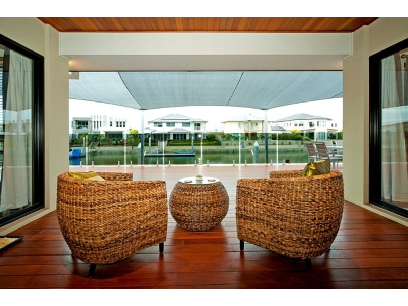 103 Compass Drive, Biggera Waters QLD 4216