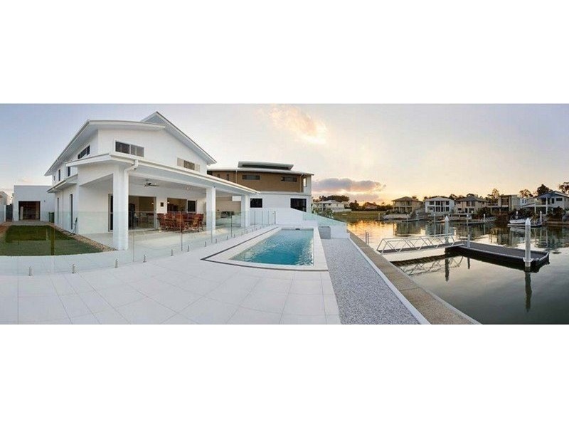 13 North Quay Drive, Biggera Waters QLD 4216