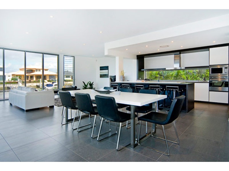 29 North Quay Drive, Biggera Waters QLD 4216