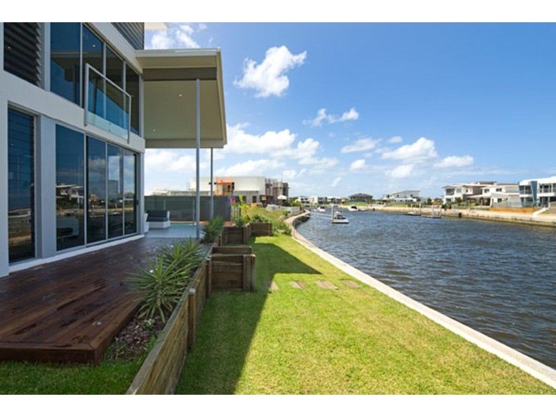 29 North Quay Drive, Biggera Waters QLD 4216