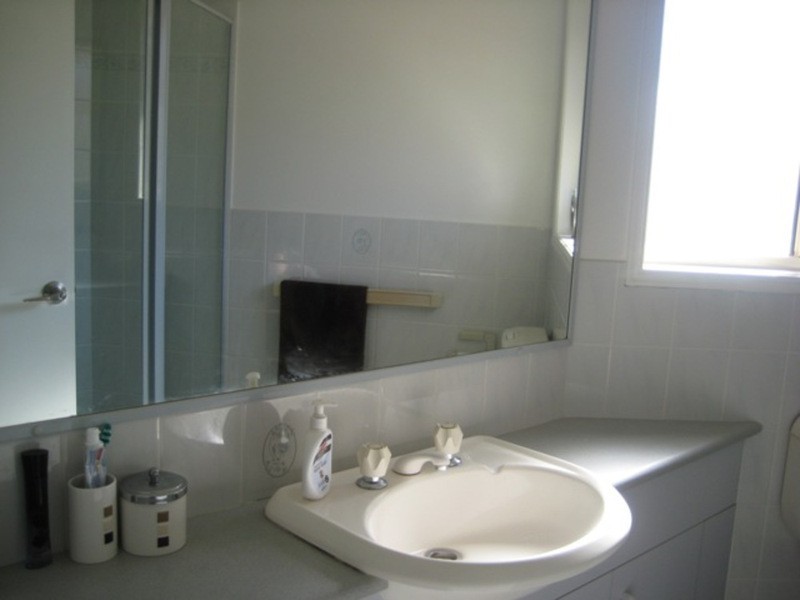 4/97 Pohlman Street, Southport QLD 4215