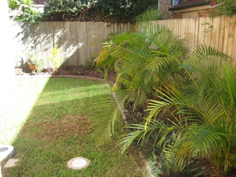 4/97 Pohlman Street, Southport QLD 4215