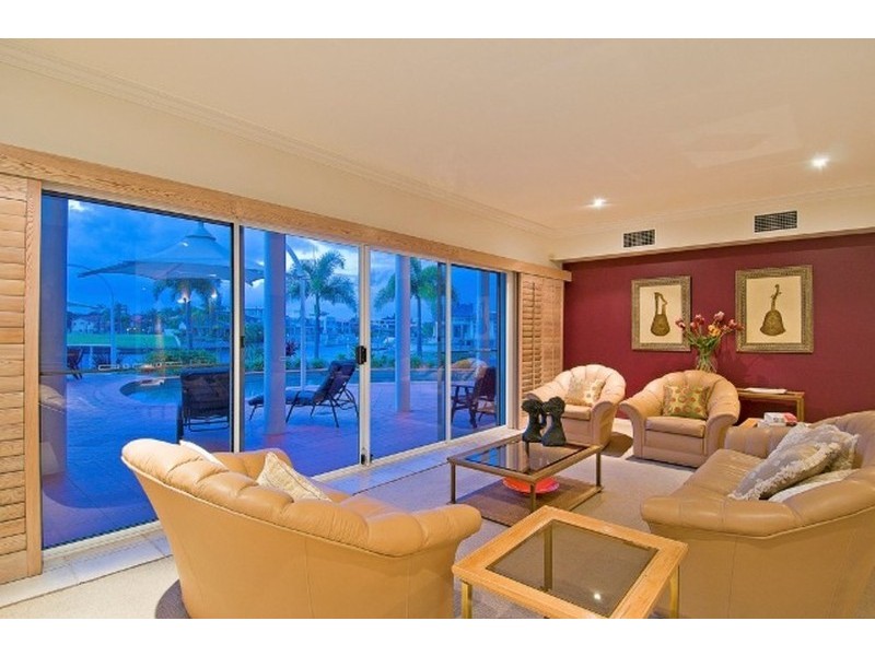 34 Midshipman Court, Paradise Waters QLD 4217