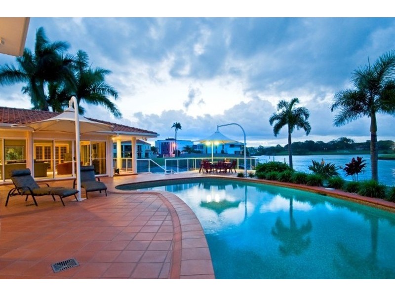 34 Midshipman Court, Paradise Waters QLD 4217