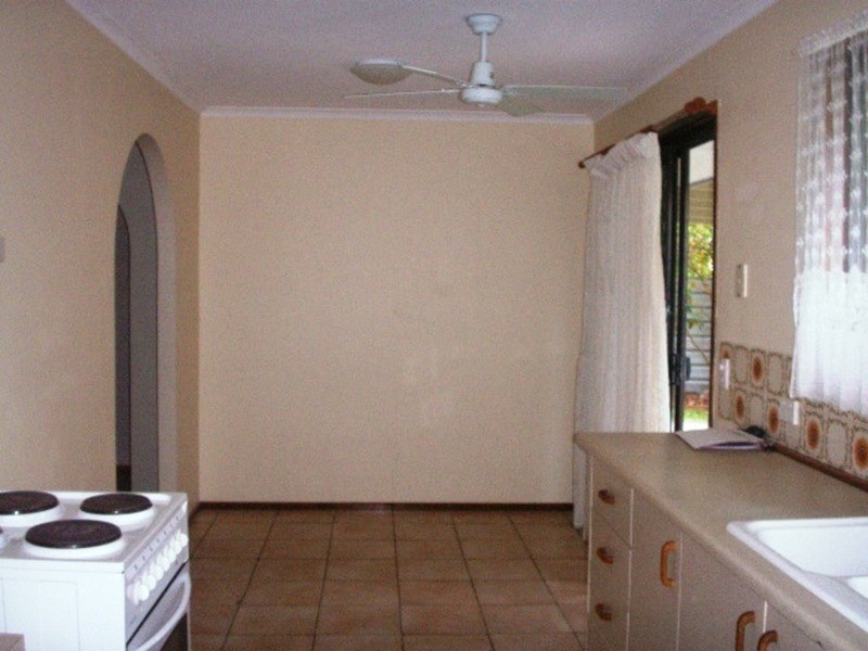 3 Woomera Court, Southport QLD 4215