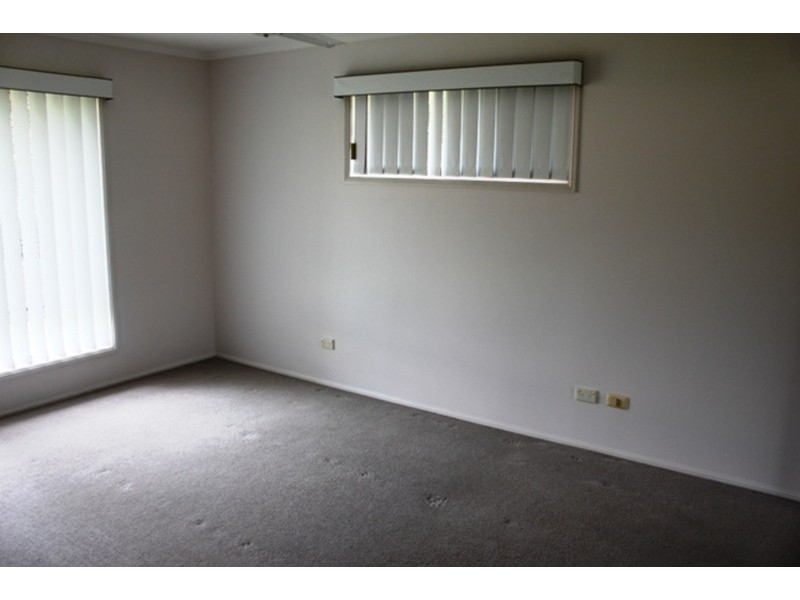 254 Mildura Drive, Helensvale QLD 4212