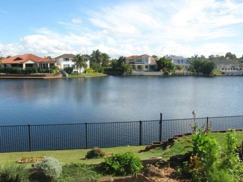 55/40 Cotlew Street, Southport QLD 4215