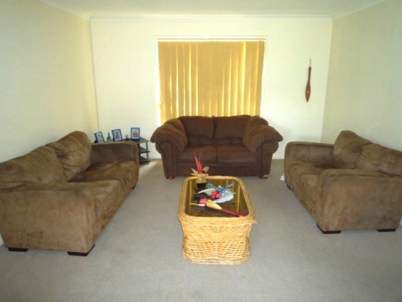 44 Gemini Crescent, Molendinar QLD 4214