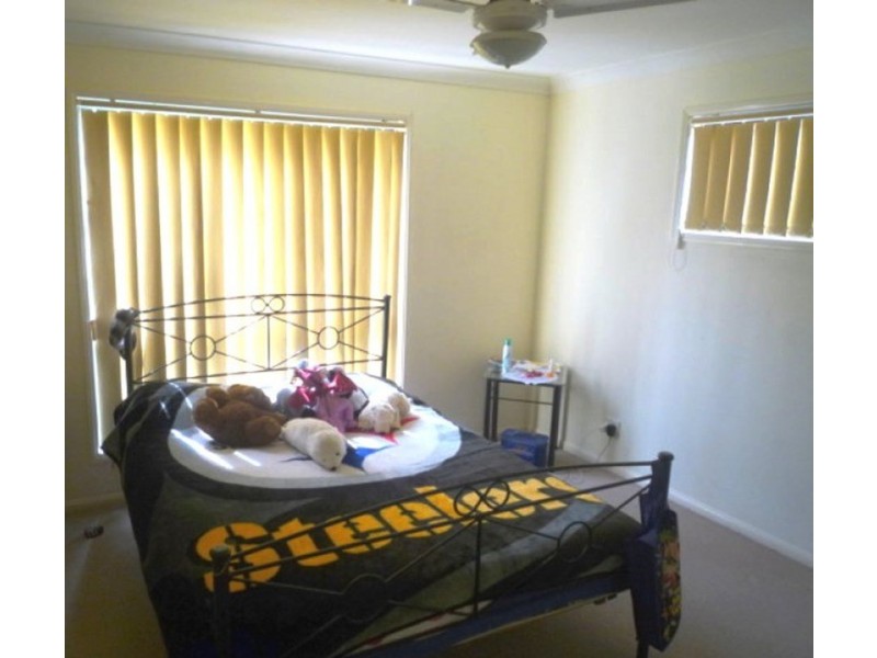 44 Gemini Crescent, Molendinar QLD 4214