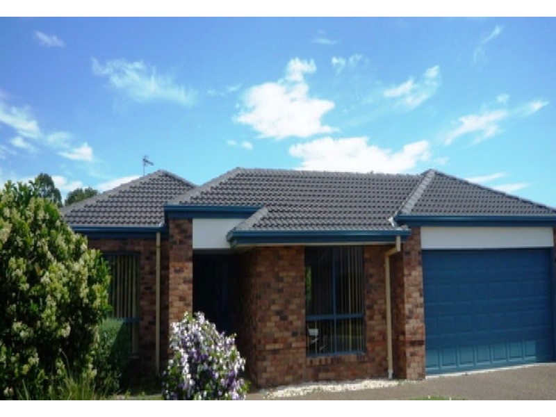 44 Gemini Crescent, Molendinar QLD 4214
