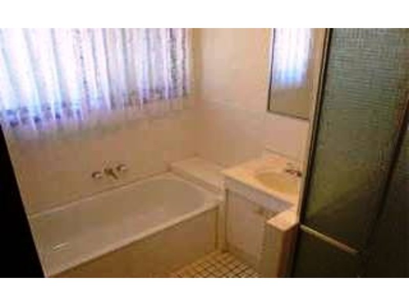 Labrador QLD 4215