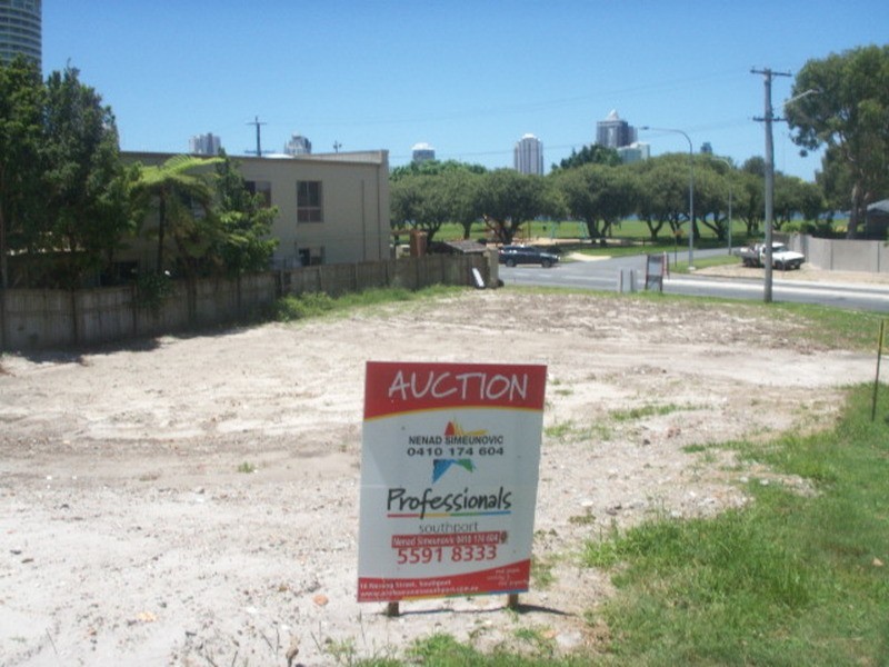 1 Chester Terrace, Southport QLD 4215