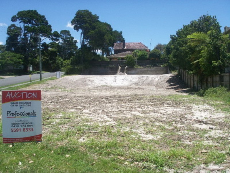 1 Chester Terrace, Southport QLD 4215