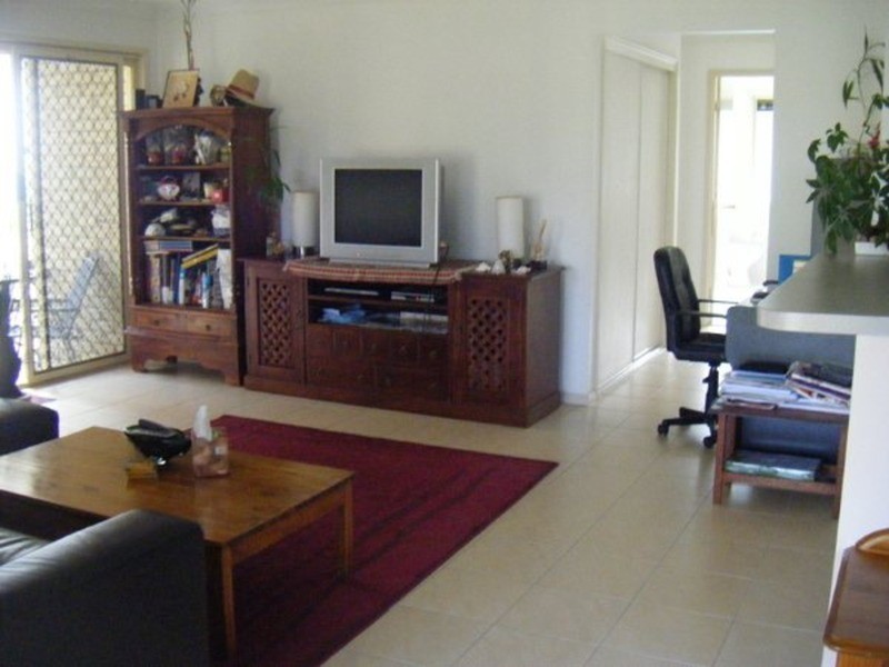 1/40 Binstead Drive, Southport QLD 4215