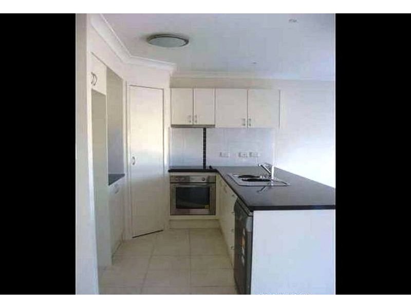 28 Angourie Crescent, Pacific Pines QLD 4211