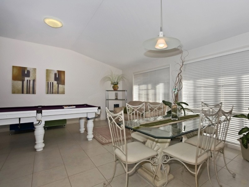 61 Merrilaine Crescent, Merrimac QLD 4226