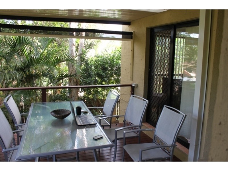 2/5 Virginia Grove, Southport QLD 4215