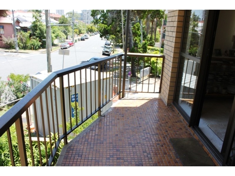 6/23 Heath Street, Southport QLD 4215