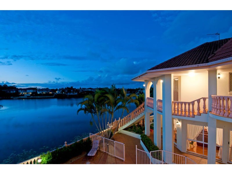 9 Blakehurst Place, Robina QLD 4226