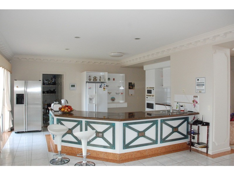 9 Blakehurst Place, Robina QLD 4226