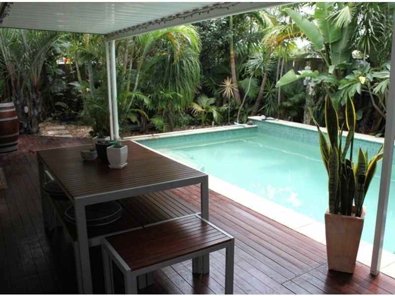 4 Crelga Circuit, Merrimac QLD 4226