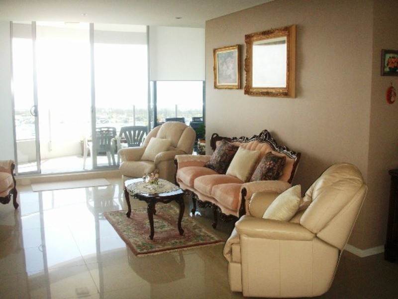 2702/4 Como Crescent, Southport QLD 4215