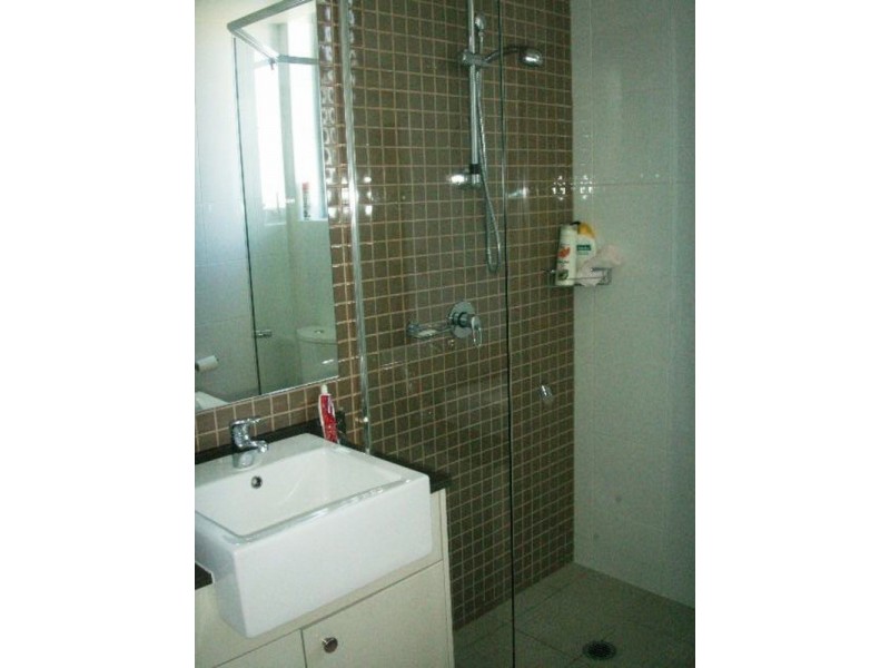 2702/4 Como Crescent, Southport QLD 4215