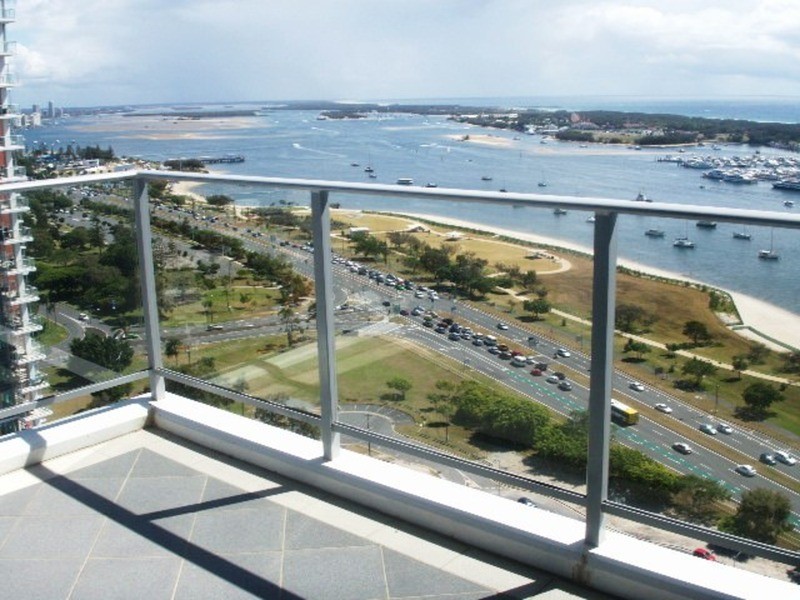 2702/4 Como Crescent, Southport QLD 4215