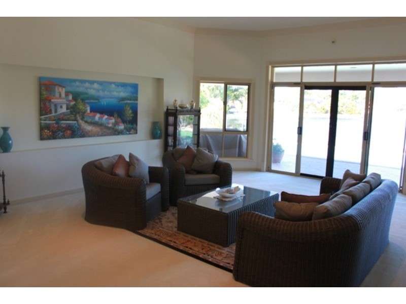 26/40 Cotlew St East Street, Southport QLD 4215