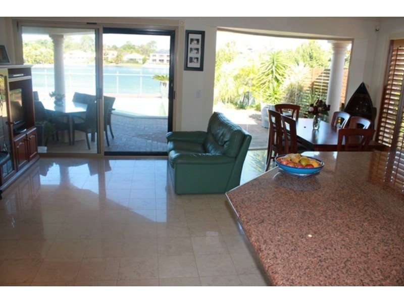 26/40 Cotlew St East Street, Southport QLD 4215