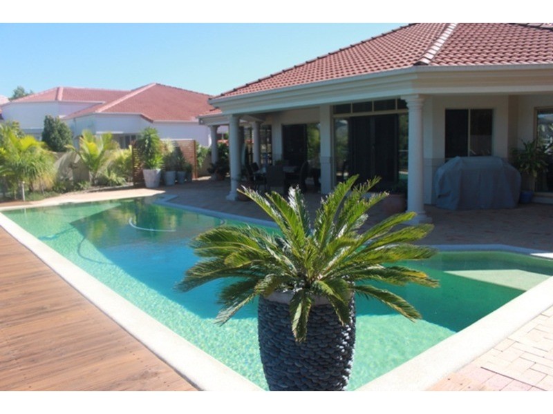 26/40 Cotlew St East Street, Southport QLD 4215