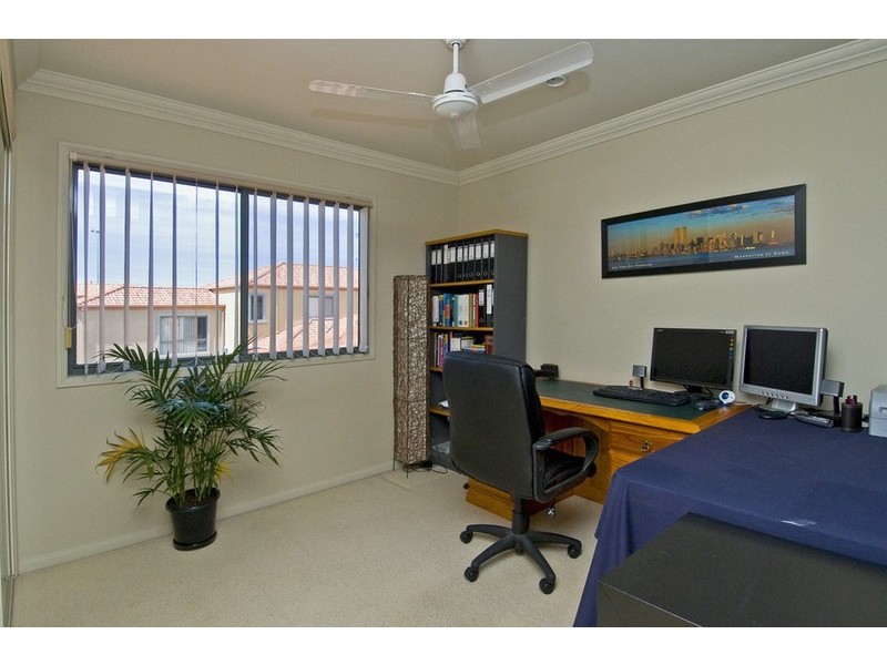 116/20 Fairway Drive, Clear Island Waters QLD 4226