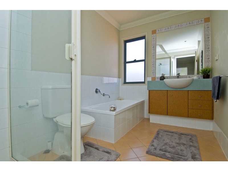 116/20 Fairway Drive, Clear Island Waters QLD 4226