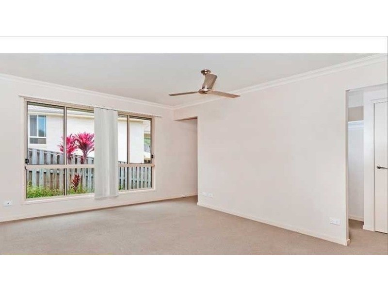 11 Codrington Circuit, Pacific Pines QLD 4211