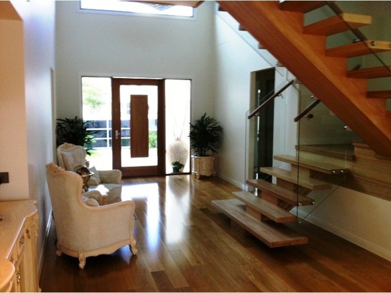 3 Middle Quay Drive, Biggera Waters QLD 4216