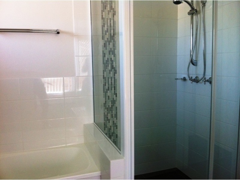 2/25 McMillan Street, Labrador QLD 4215