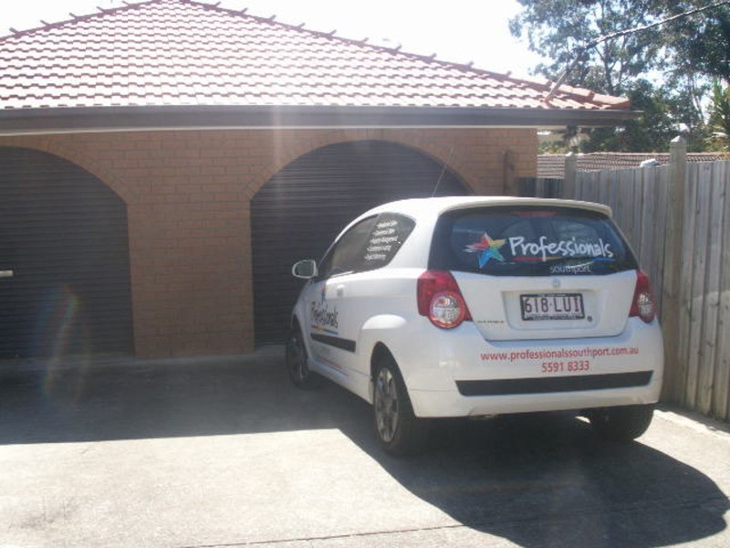 1/11 Caroline Avenue, Southport QLD 4215