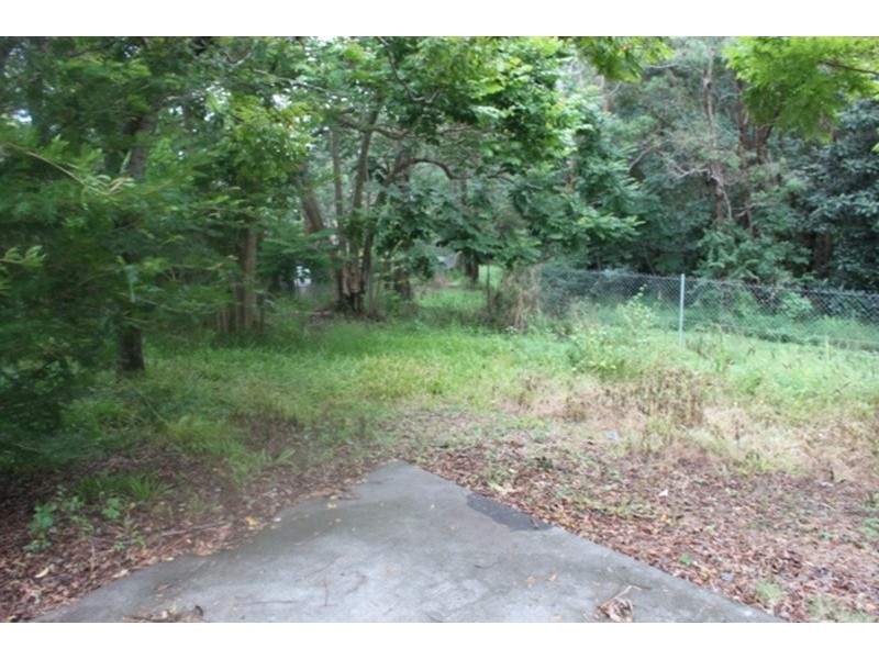 71 Ridgeway Avenue, Southport QLD 4215