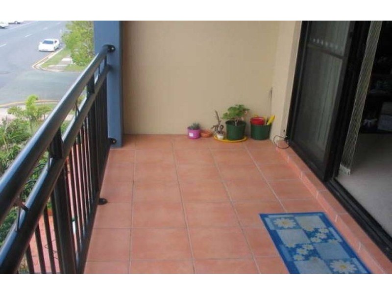 18/5 Railway Street, Southport QLD 4215