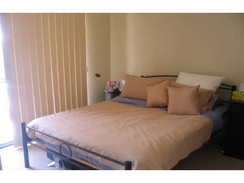 18/5 Railway Street, Southport QLD 4215