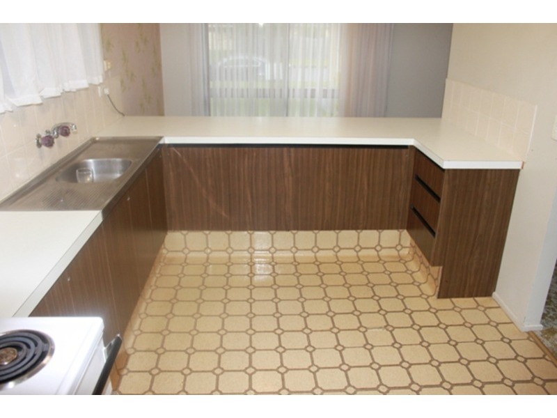 2/13 Adams Avenue, Miami QLD 4220