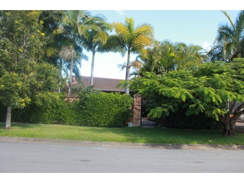 5 Erave Avenue, Runaway Bay QLD 4216