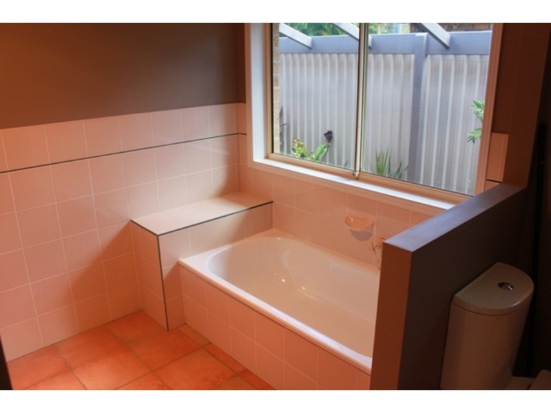 5 Erave Avenue, Runaway Bay QLD 4216