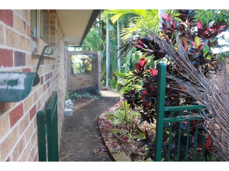 5 Erave Avenue, Runaway Bay QLD 4216