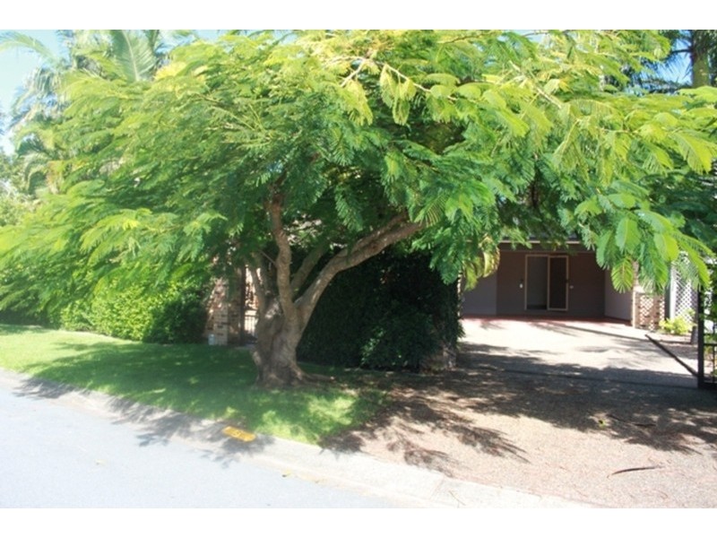 5 Erave Avenue, Runaway Bay QLD 4216