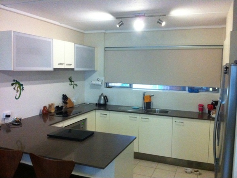 11/128 Marine Parade, Southport QLD 4215