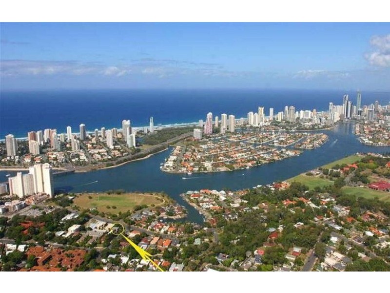 1 Chester Terrace, Southport QLD 4215