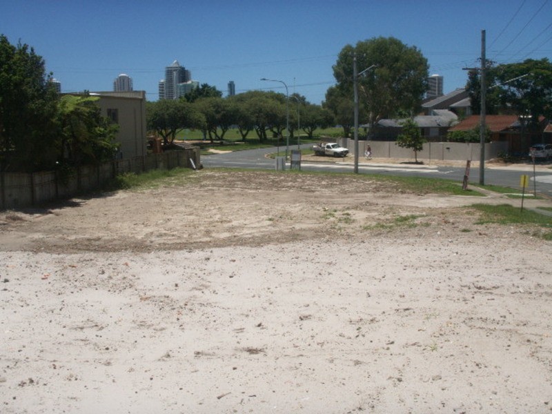 1 Chester Terrace, Southport QLD 4215