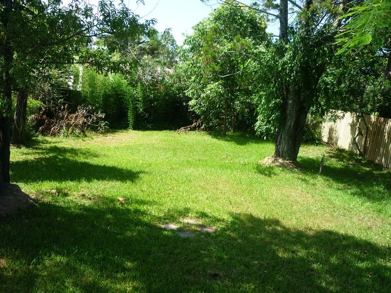 5 Jippi Avenue, Southport QLD 4215