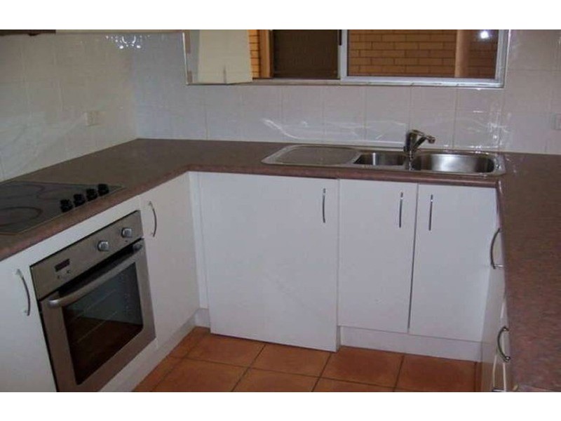 6/4 Marine Parade, Southport QLD 4215